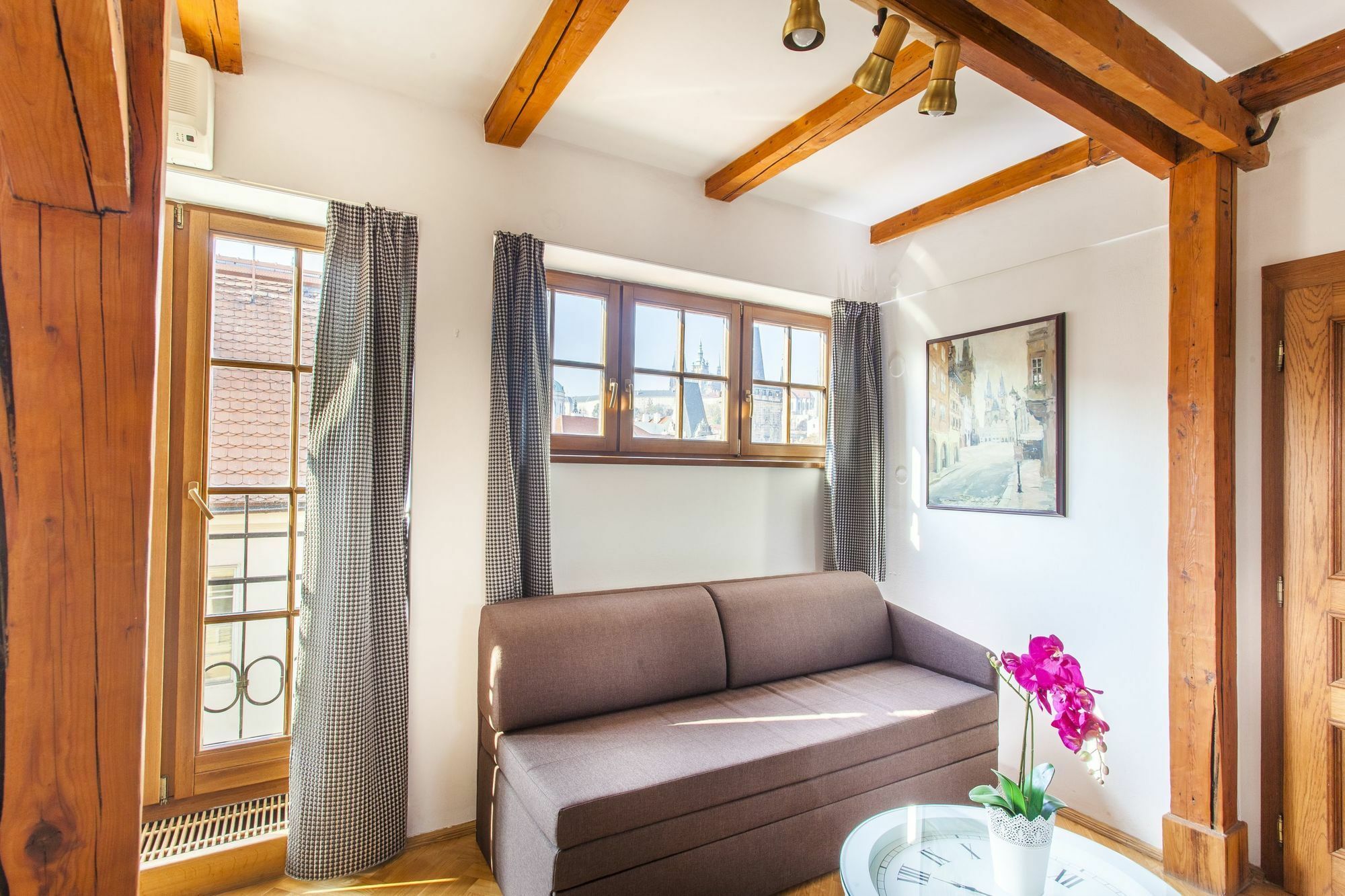 Hotel At The Golden Scissors Prága Kültér fotó